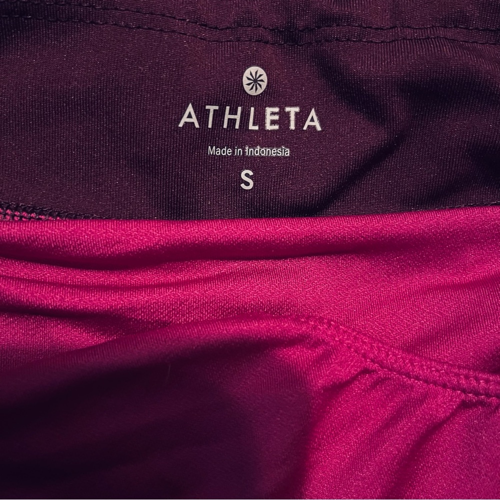Athleta Pink And Maroon Running Build in Underwear Back Pocket Athletic Shorts M - Picture 3 of 3